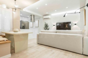 Elegant apartment in historic center by REMS